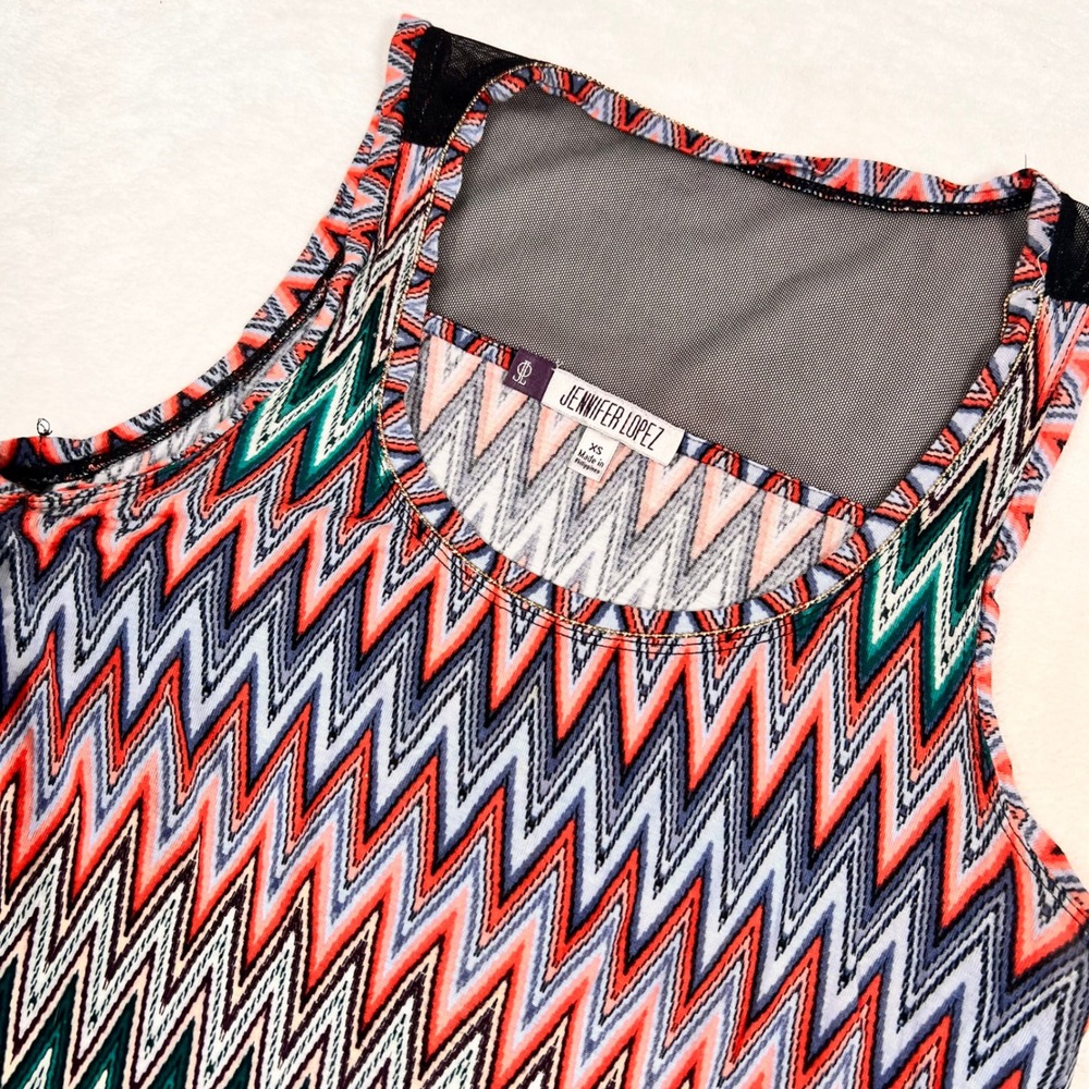 Jennifer Lopez Tank Top Chevron Print Sleeveless Tunic Top Black Trim XS